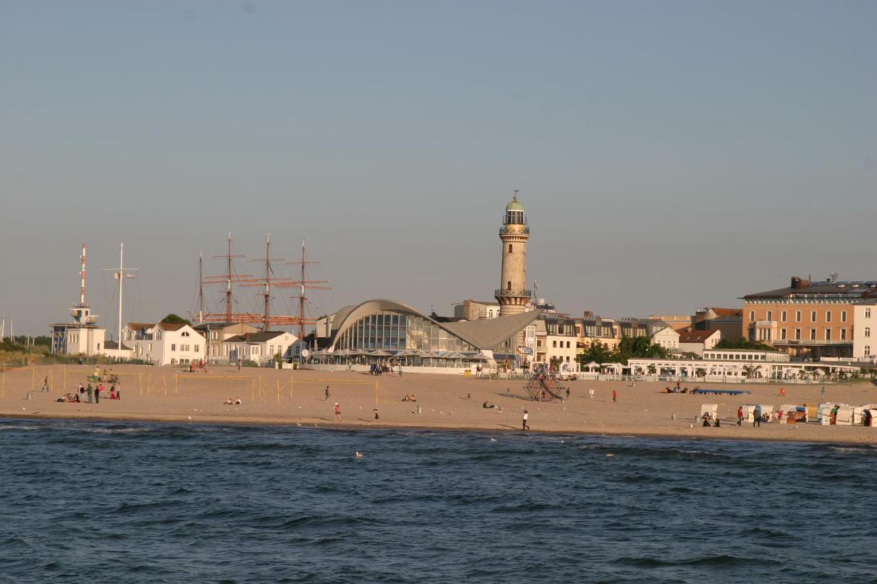 Haus Am Alten Strom Rostock Exteriör bild
